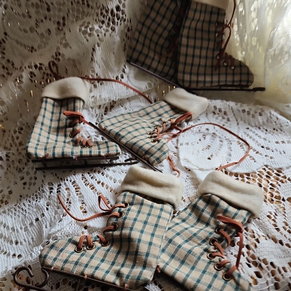 3 Pair Vintage Plaid Hanging Fabric Ice Skate Decorations